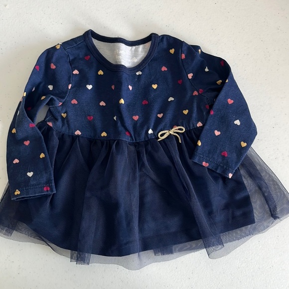 Carter’s Peplum 2 piece Set, Size 9M - Picture 2 of 6